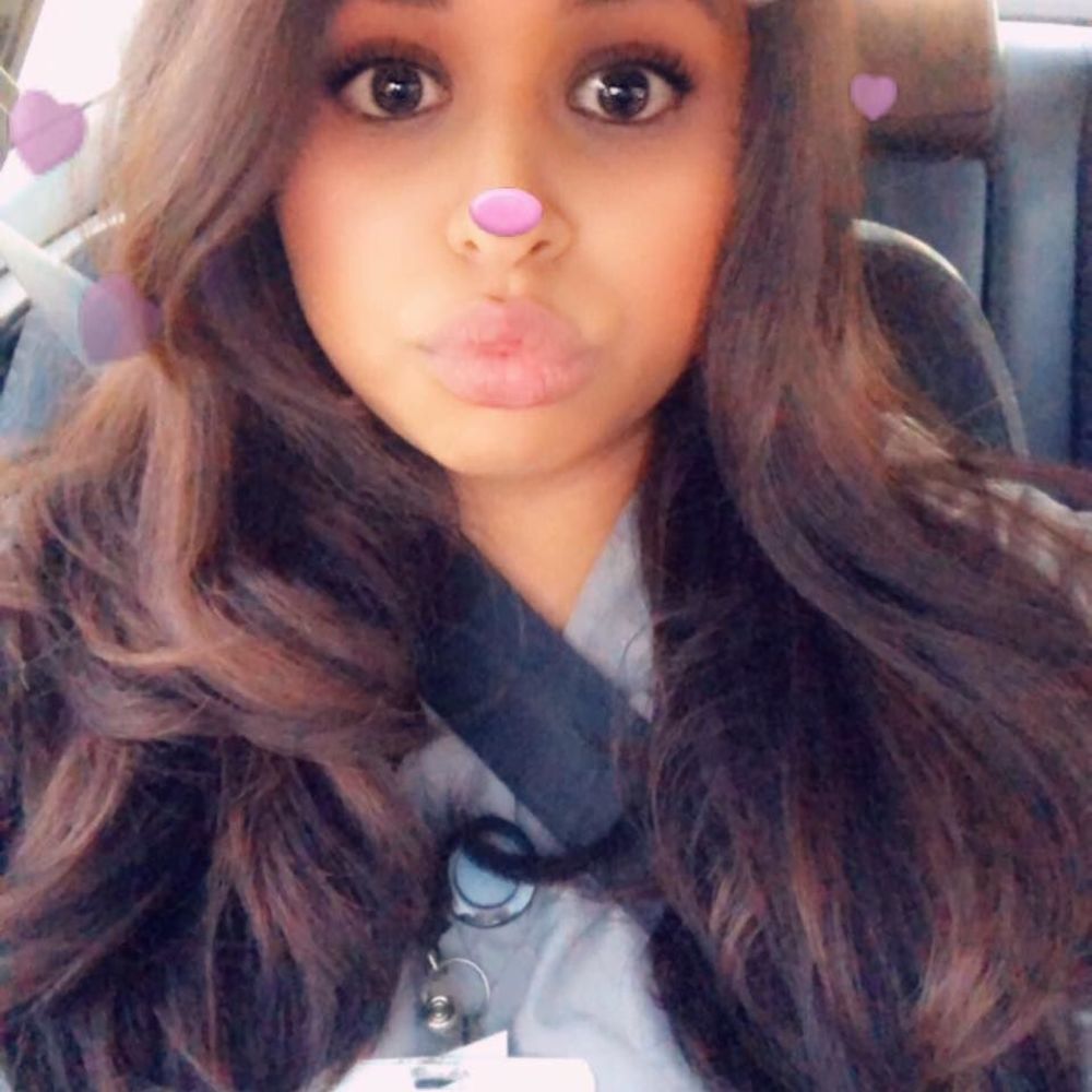 Meet your Posher, Leyla